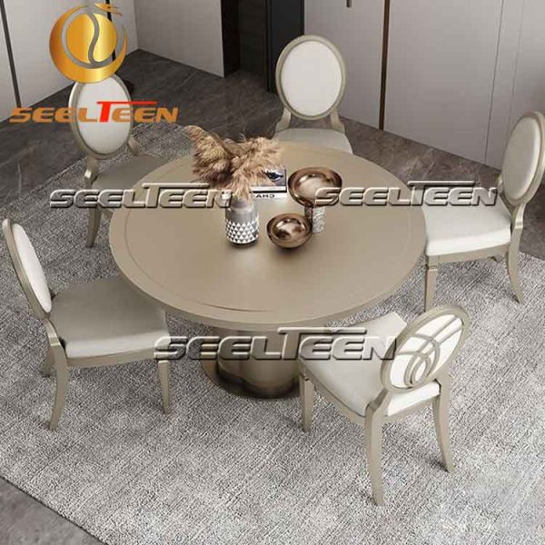 Round dining table