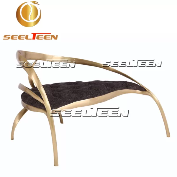 Contemporary lounge chair