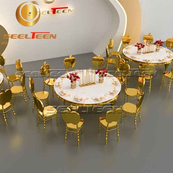 Wedding banquet table